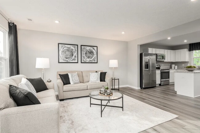 Foto del edificio - 6 Fieldcrest Alley Aly