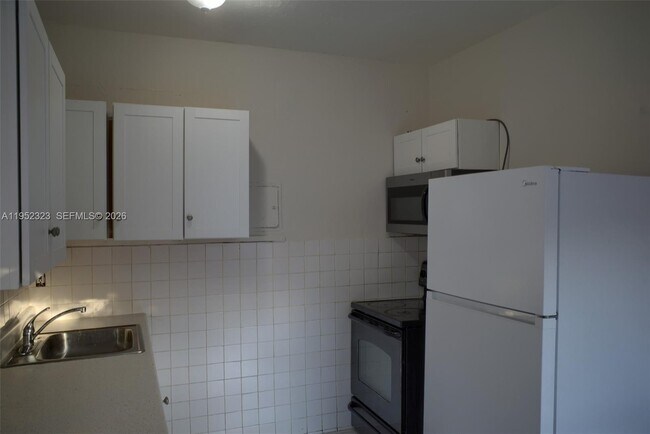 Foto del edificio - 43 SW 11th St