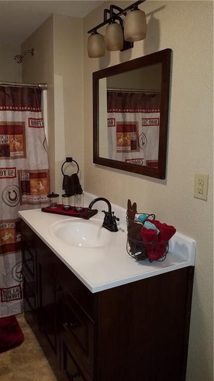 Foto del edificio - 756 N Barton Ave