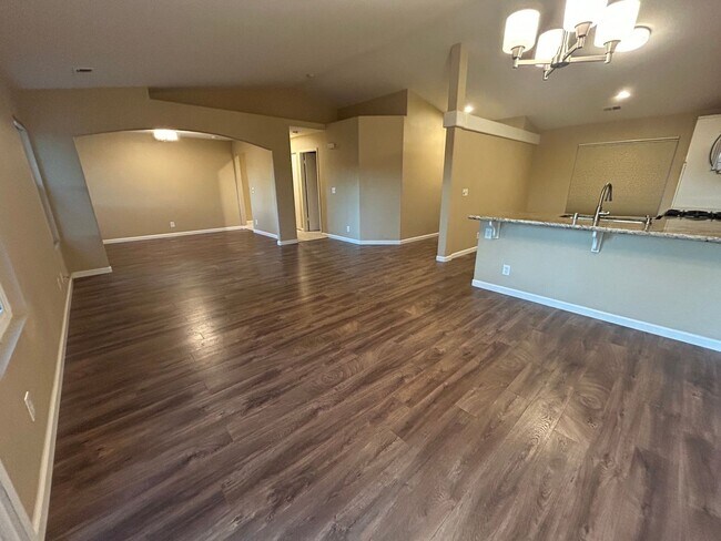 Foto del edificio - Great Family Home in Fantastic Hollister Neighborhood!