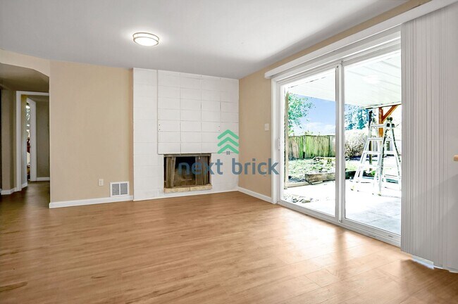 Foto del edificio - Charming 4 Bed 2 Bath Single Family for Re...