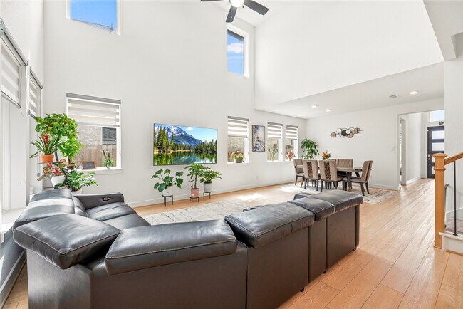 Foto del edificio - 21646 Laggan Clf Ln