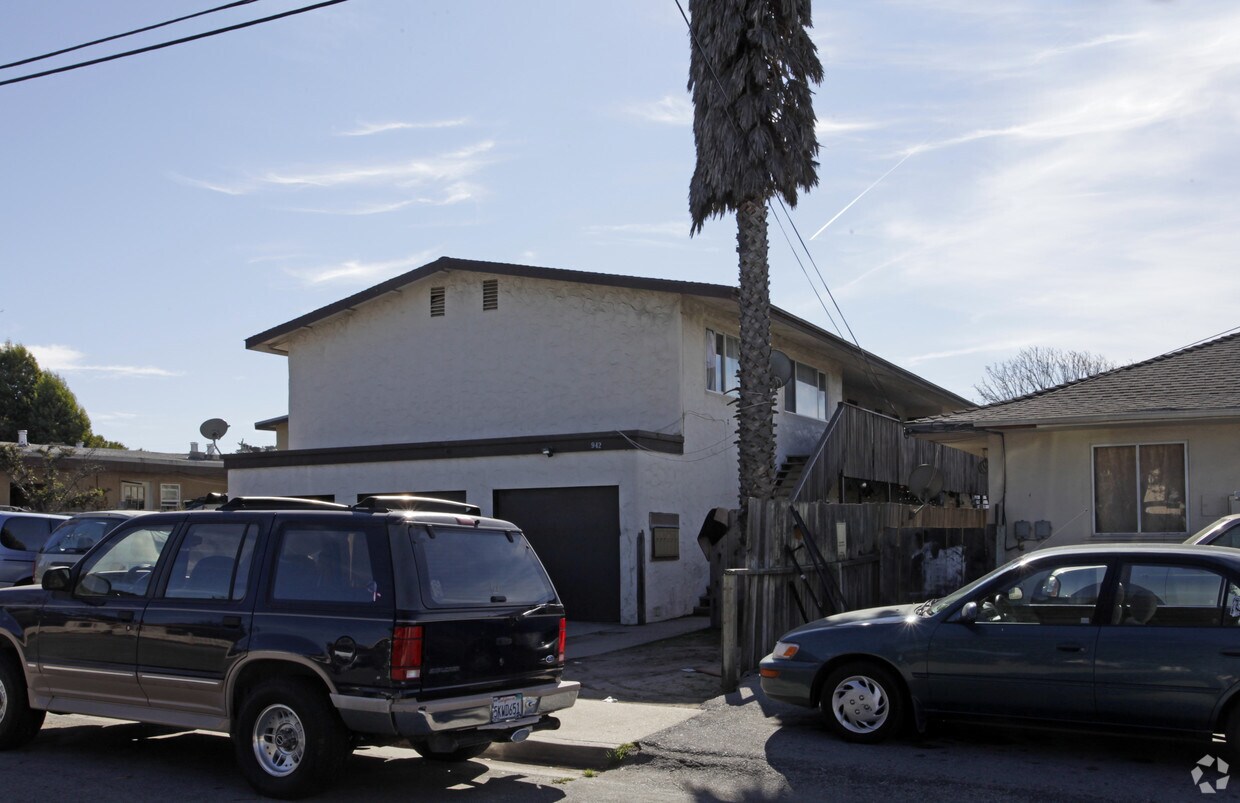 Building Photo - 942 Harcourt Ave