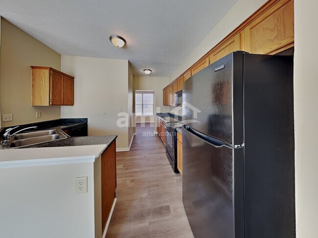 Foto del edificio - 1131 Clark Dr