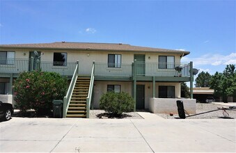 Building Photo - 4410 Buena Loma Way