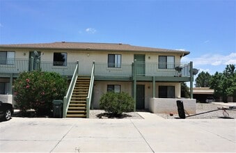 Building Photo - 4410 Buena Loma Way