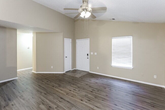 Foto del edificio - 3084 Champion Ln SW