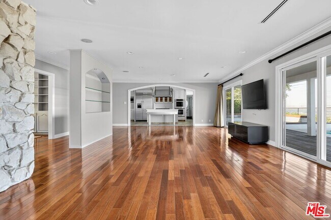 Building Photo - 4186 Regal Oak Dr