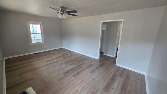 Foto del edificio - 210 Northside Ct