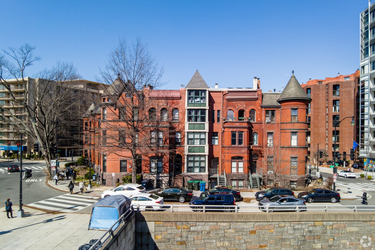 Foto del edificio - 2205 K Street Apartments