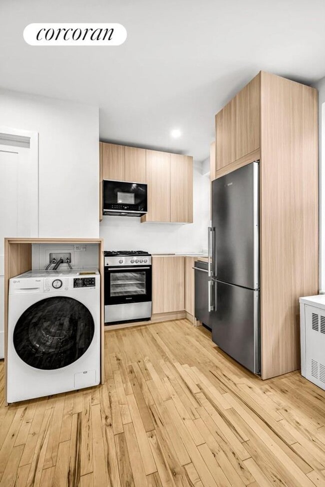 Foto del edificio - 315 E 95th St