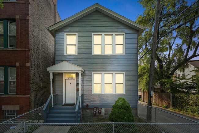 Building Photo - 1814 S Fairfield Ave