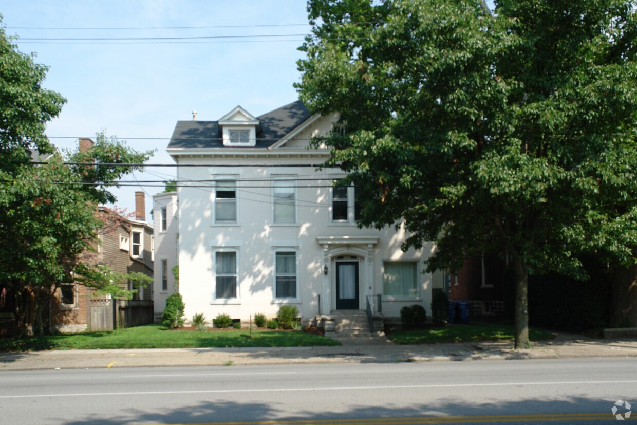 Building Photo - 319 N Broadway