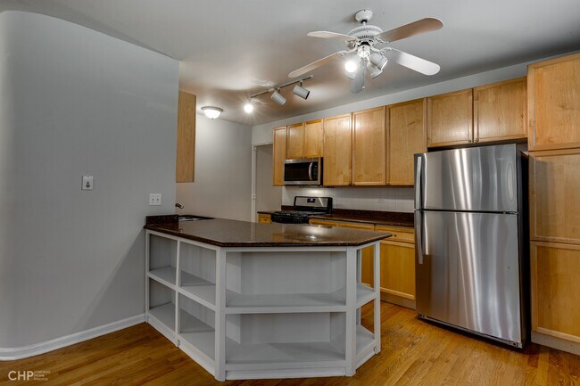 Foto del edificio - 1535 N Wicker Park Ave