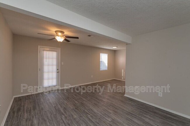 Building Photo - 2575 1/2 Tobacco Rd