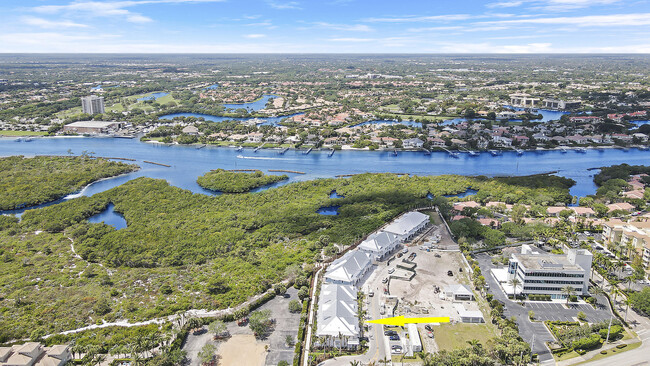 Building Photo - 120 Water Pointe Pl