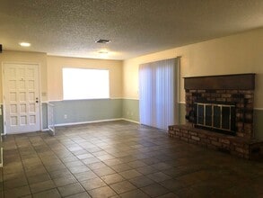 Building Photo - 823 Spyglass Ln