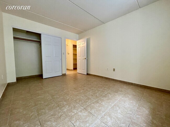 Building Photo - 177 Eldert St