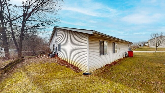 Foto del edificio - 3140 Walden Pl