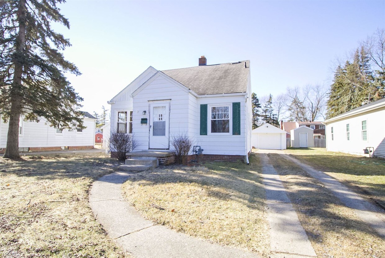 Primary Photo - 2322 Portsmouth Ave