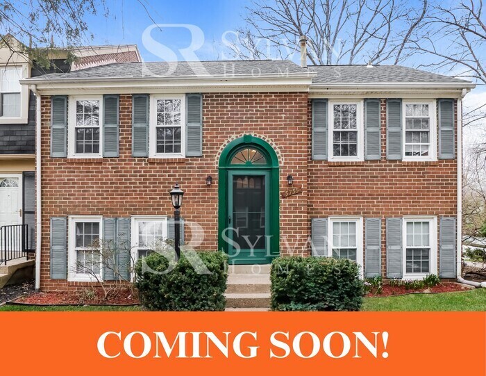 Primary Photo - Welcome home to this 4 bedroom, 2.5 bathro...