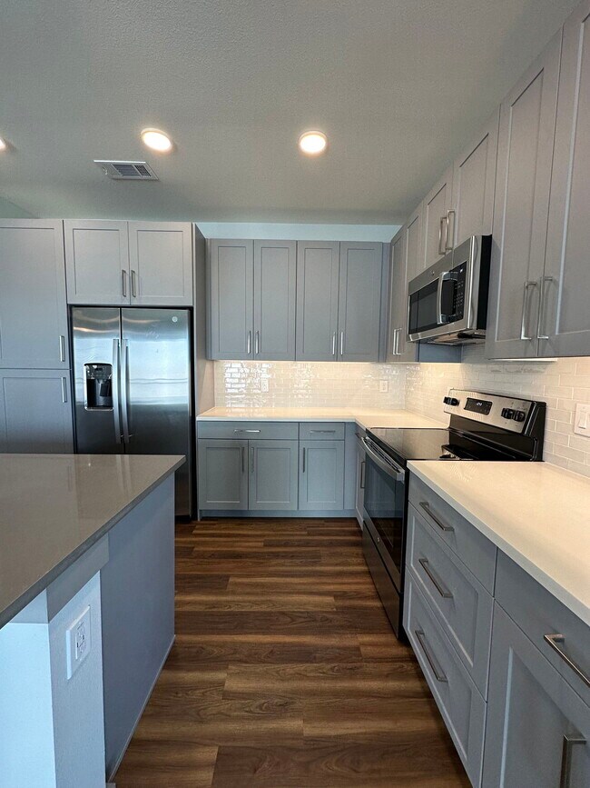 Foto del edificio - 632 Haversham Dr