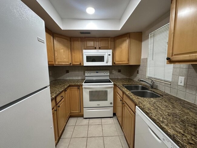 Building Photo - 4533 Marine Pkwy