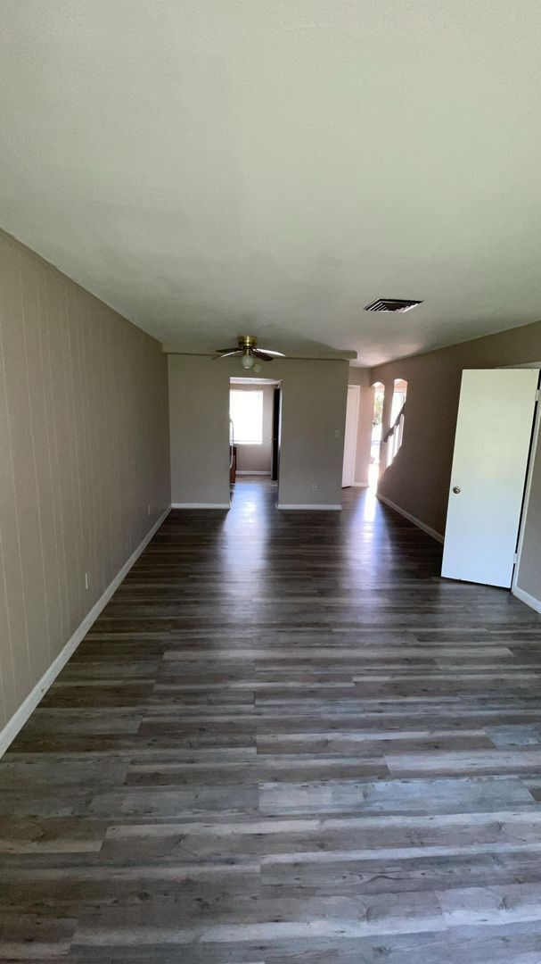 Foto del edificio - 2bedrooms 1.5 baths Townhome Available Now