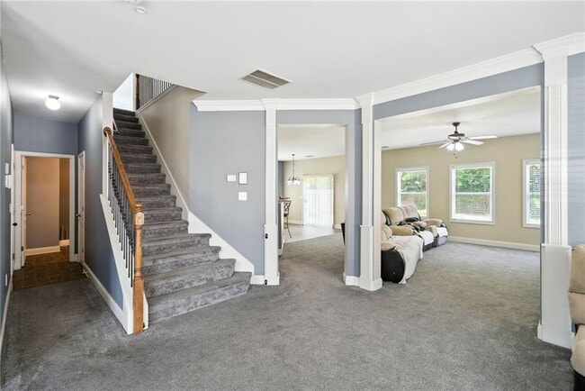 Building Photo - 301 Parkmont Way