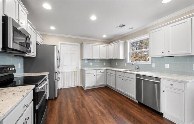 Building Photo - 8805 Penbrooke Ct