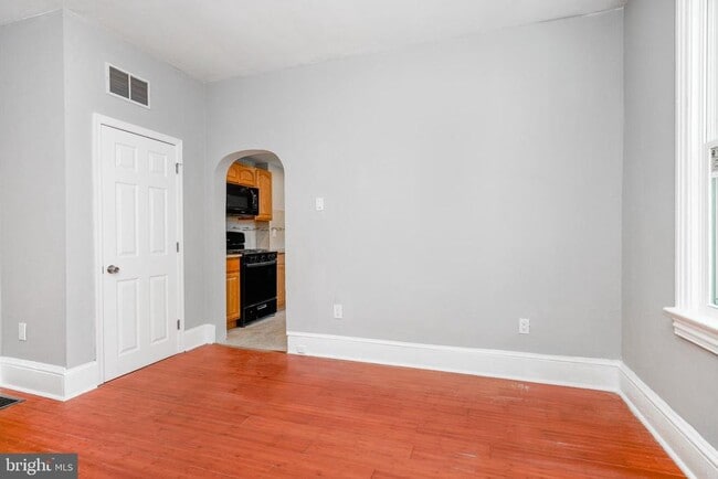 Building Photo - 505 Delaware Ave