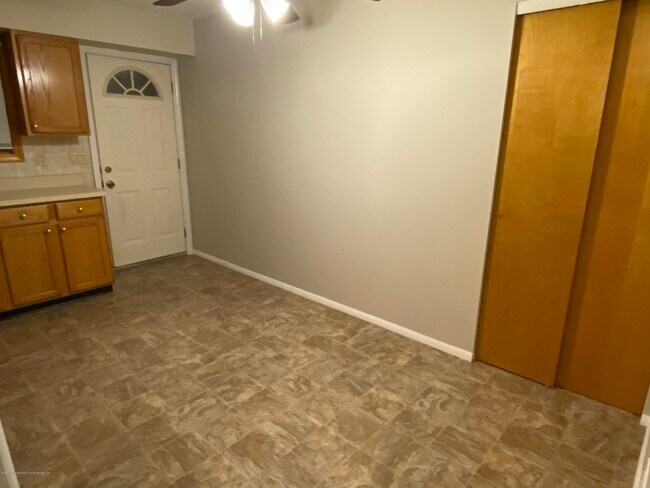 Foto del edificio - 114 Brook Ave