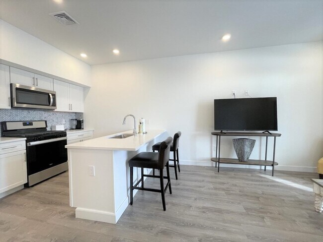 Foto del edificio - 302 Broadway-
