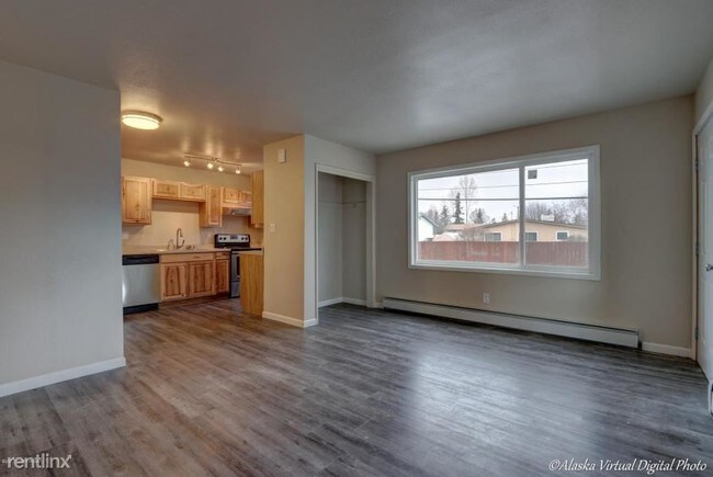 Building Photo - 2 br, 1 bath 4plex - 4343 San Roberto Ave 1