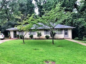 Building Photo - 10-11 Cherokee Hills