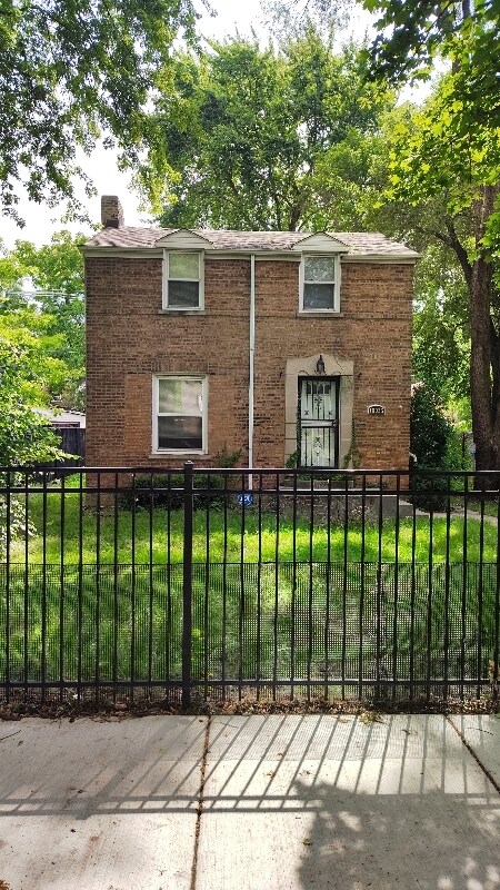 Photo - 10035 S Yates Blvd (Chicago, IL)