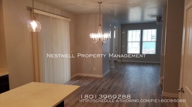 Building Photo - Daybreak Lake Village Home - 3 bedrooms
