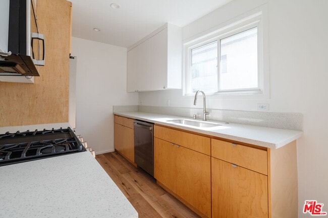 Foto del edificio - 1318 S Ogden Dr