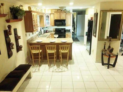 Building Photo - 1008 Summerwood Cir