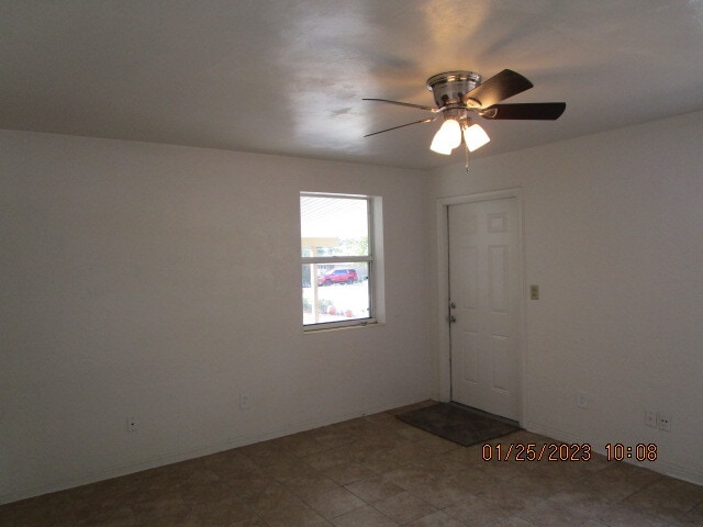 Building Photo - 731 Fairmount Rd