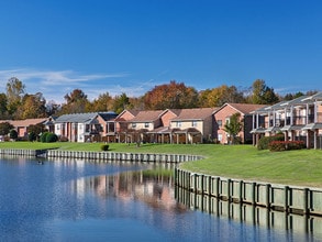 Building Photo - Holly Point