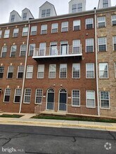 Building Photo - 2663 Manhattan Pl