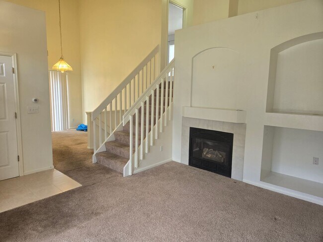 Foto del edificio - Great 3 bedroom townhome