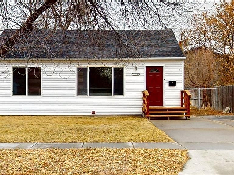 Primary Photo - 1719 Alderson Ave