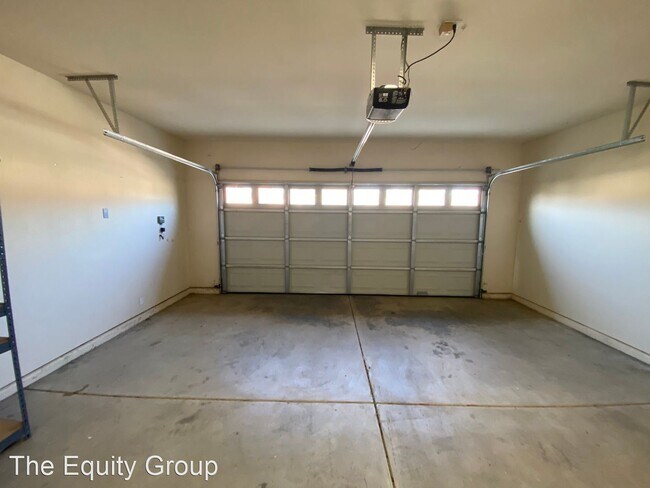 Building Photo - 3 br, 2 bath House - 328 S Holland Ct