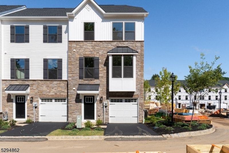 216 Stiger St, Hackettstown, NJ 07840 Townhome Rentals in