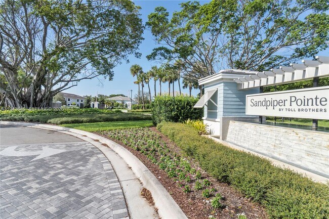 Building Photo - 1827 Sandpiper Pointe Pl