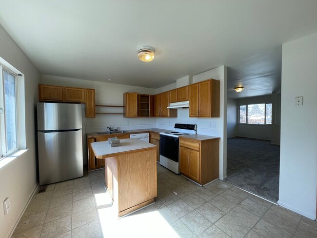 Foto del edificio - Charming 2 Bed/1.5 Townhome in Longmont! $...