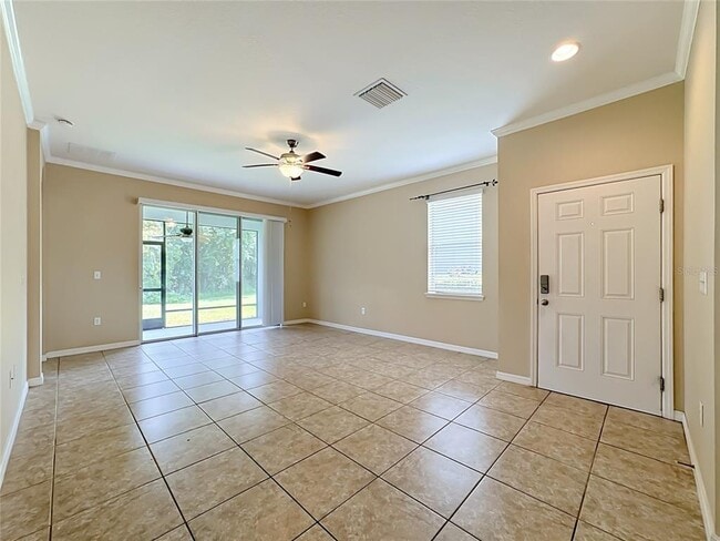 Building Photo - 7434 Surrey Pines Dr