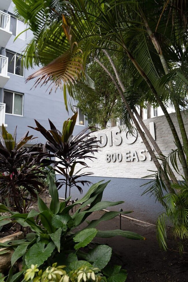 Foto del edificio - 850 N Miami Ave
